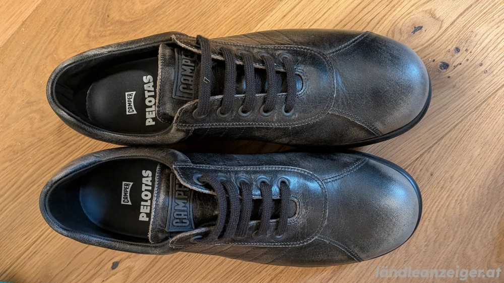 Camper Pelotas, 43, Fast Neu