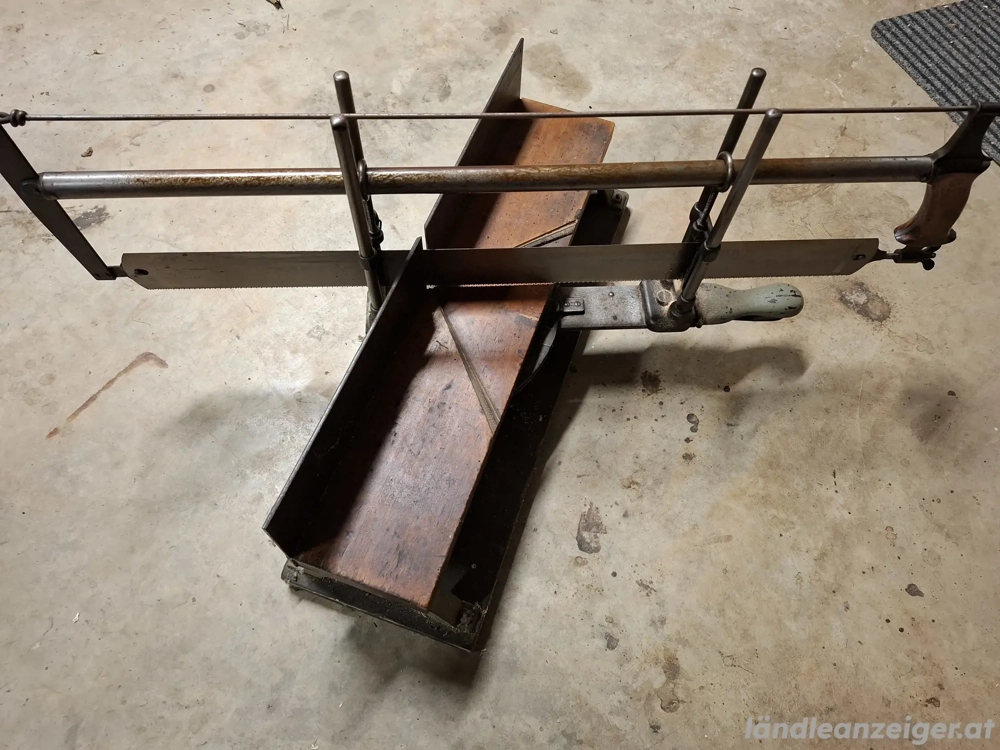 Kapsäge  händisch für schnelle Schnitte