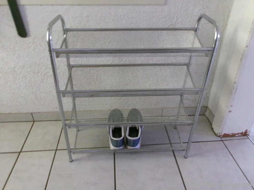 Schuhgestell mit 4 Ablagen 