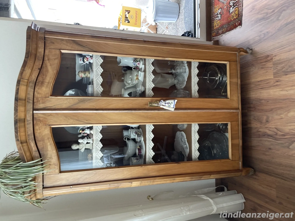 Wunderschöne Holzvitrine 