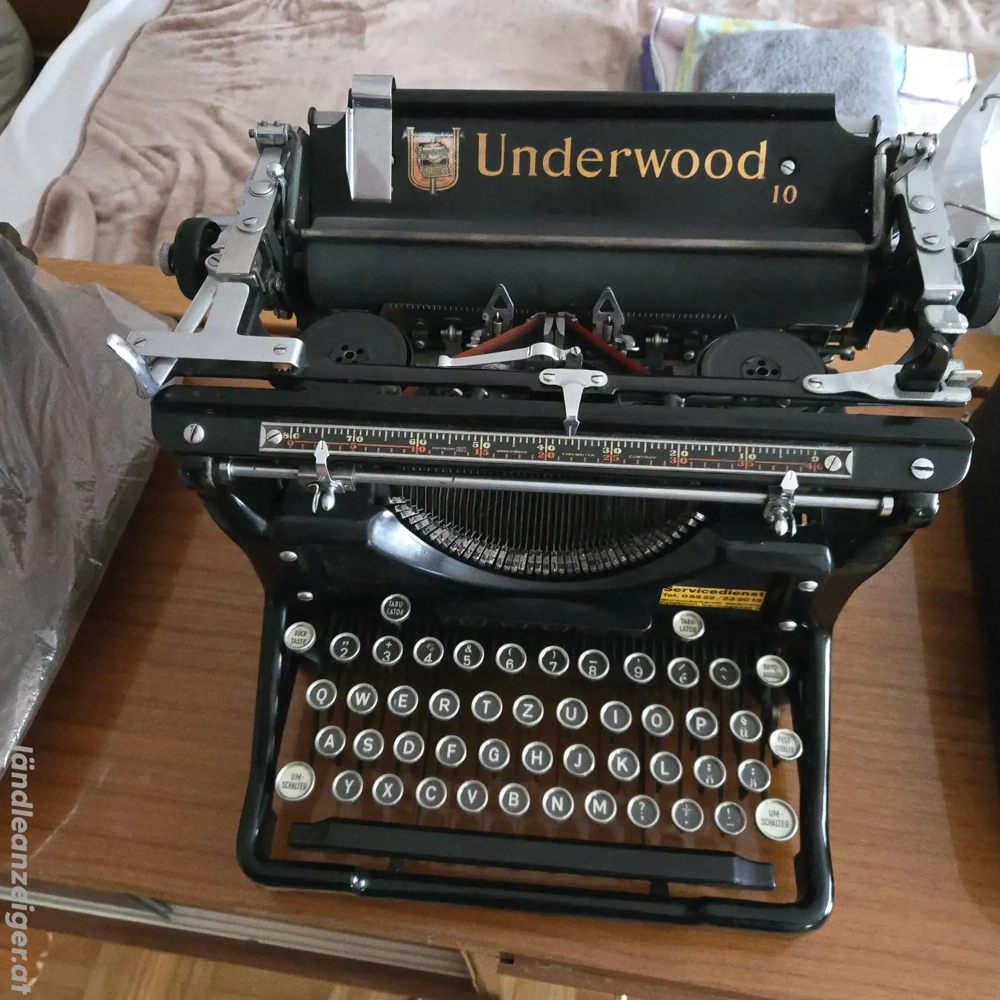 Underwood 10 Schreibmaschine