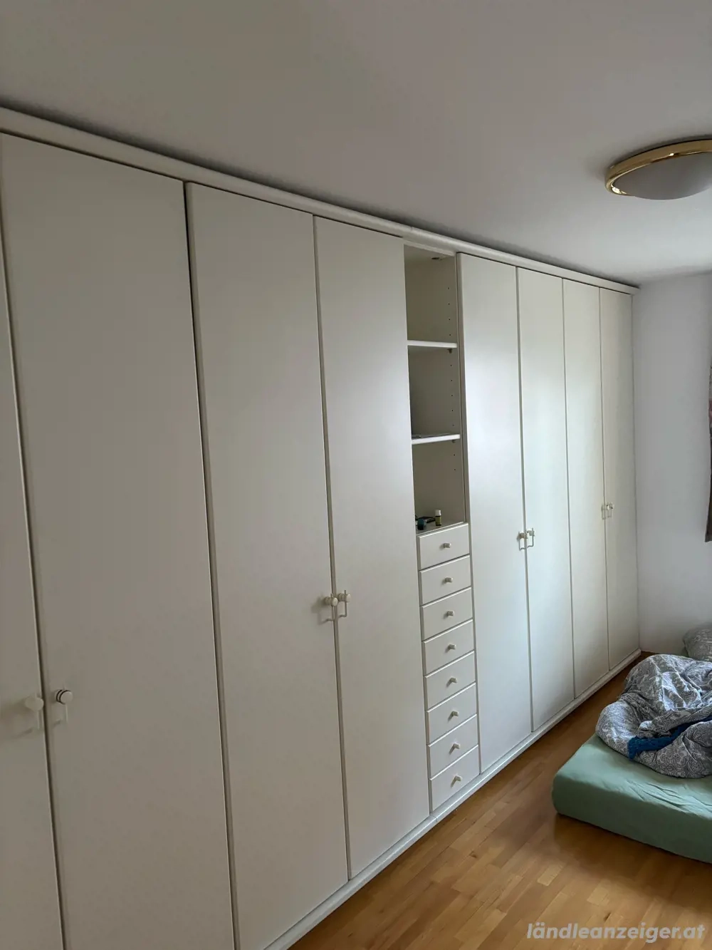 Riesen Kleiderschrank