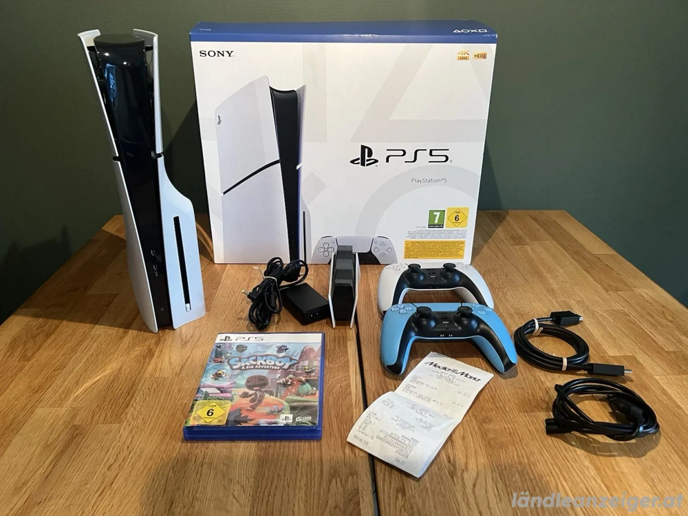 PlayStation 5 Slim Disc + Restgarantie + 2 Controller + Spiel