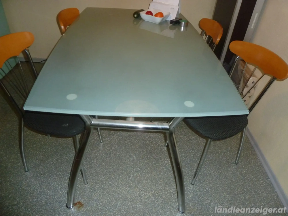 Küchentisch mit Glasplatte und Chrom Gestell