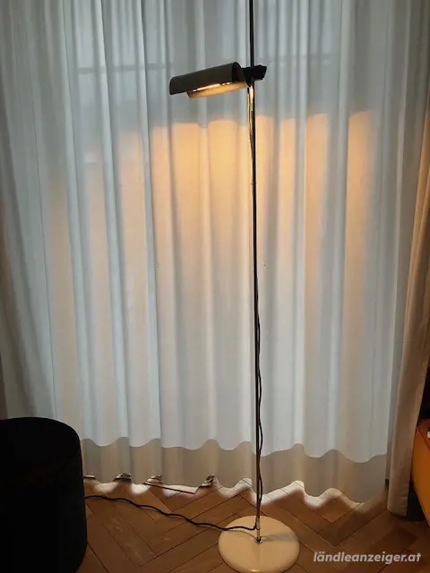 Stehlampe Magistretti