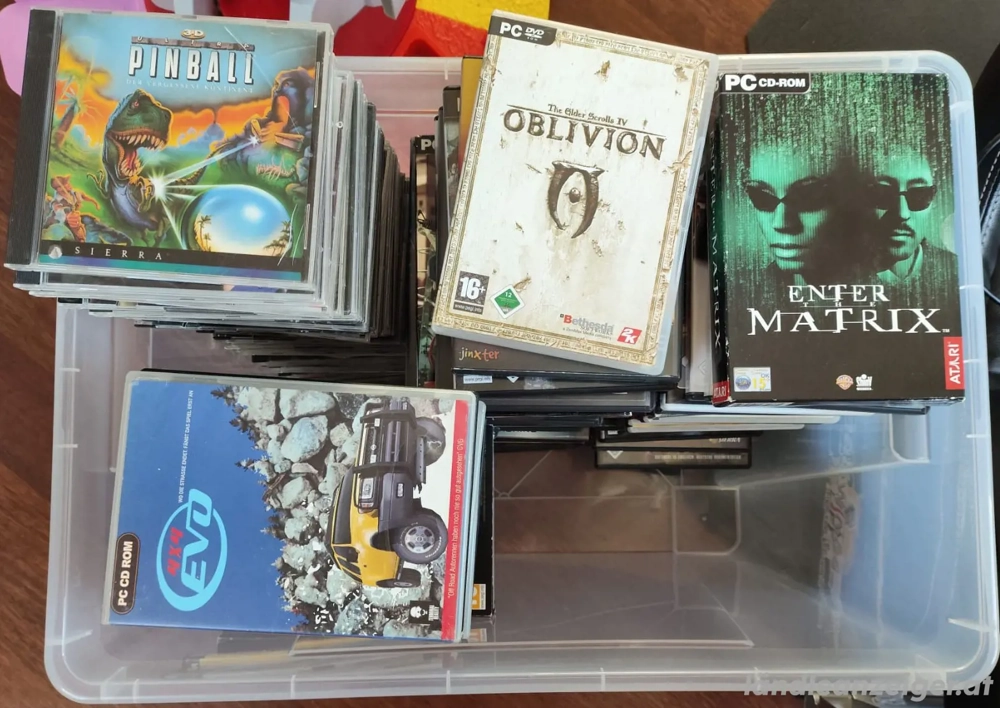 Große PC-Spielesammlung (CD & DVD)   Retro & Klassiker   Paket bevorzugt