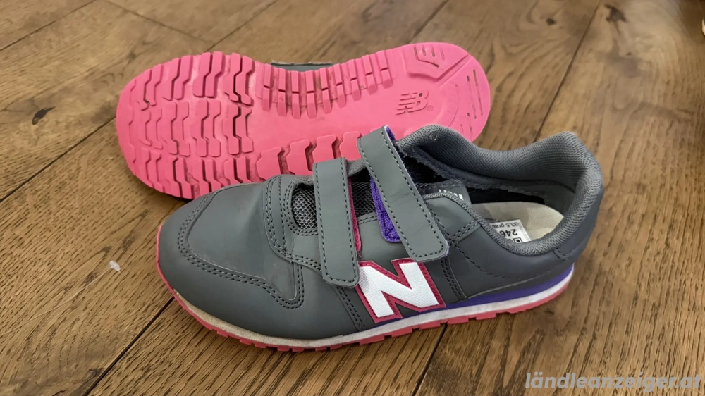 New Balance Sneaker 33,5