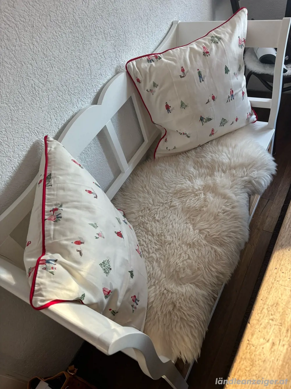 Holzbank weiß sehr schön