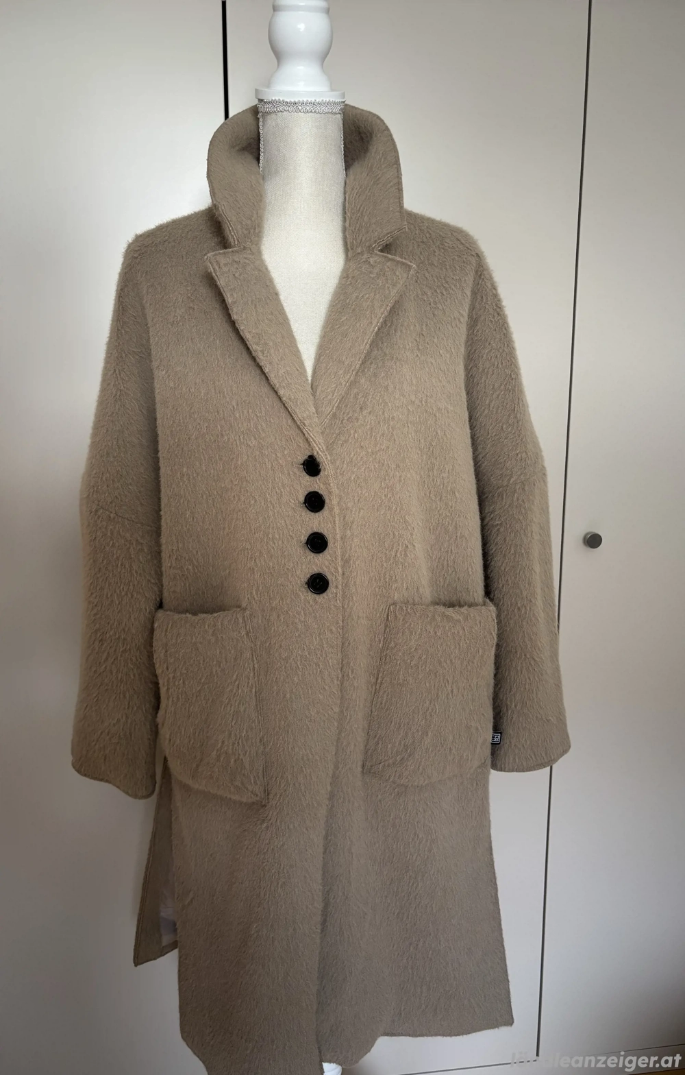 Damen Mantel von Freaky Nation gefüttert 