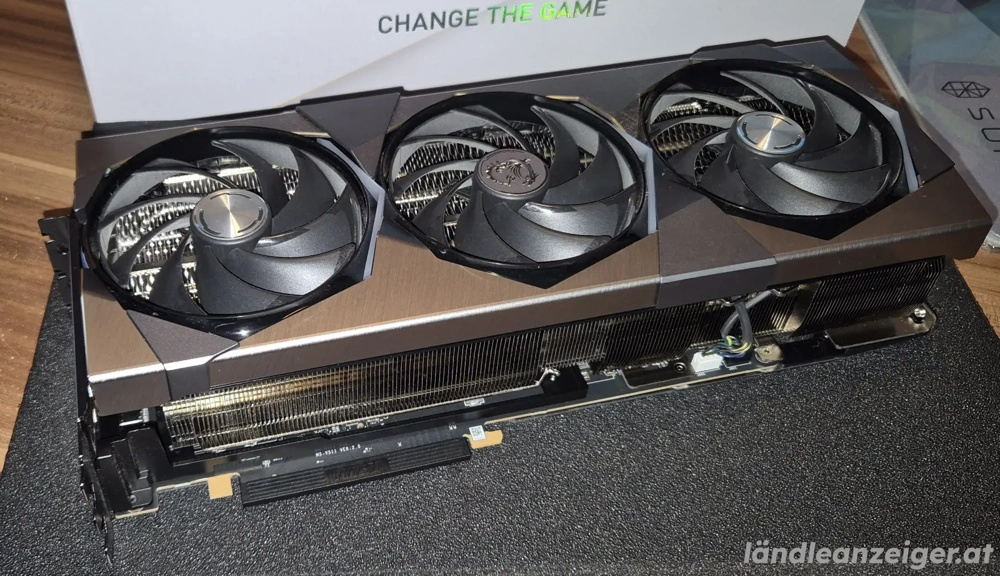 MSI GeForce RTX 4080 16GB Suprime 