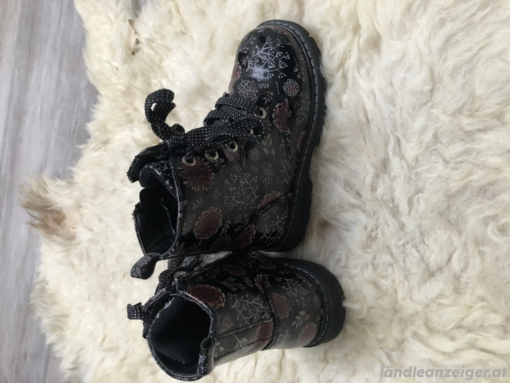 Wunderschöne halbhohe Mädchenstiefel 