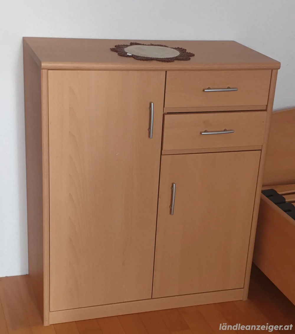 Holzkommode