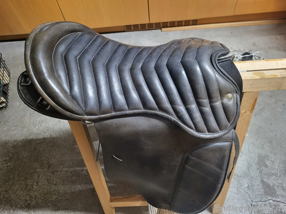 Sattel (für Isländer)