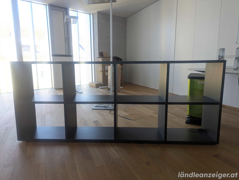 Regal zu verschenken