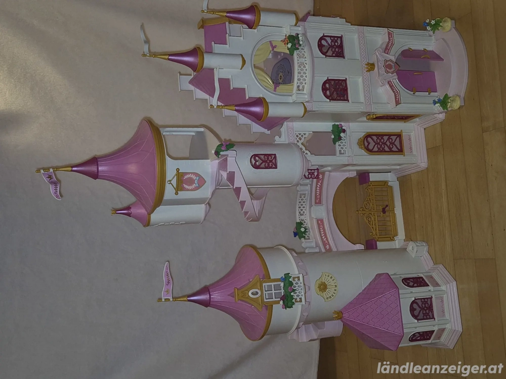 Playmobilschloss mit Einrichtung