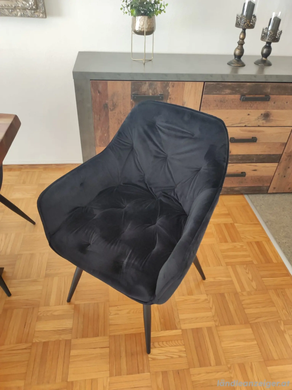 8.Stk Schwarze Stühle für den Esszimmer 