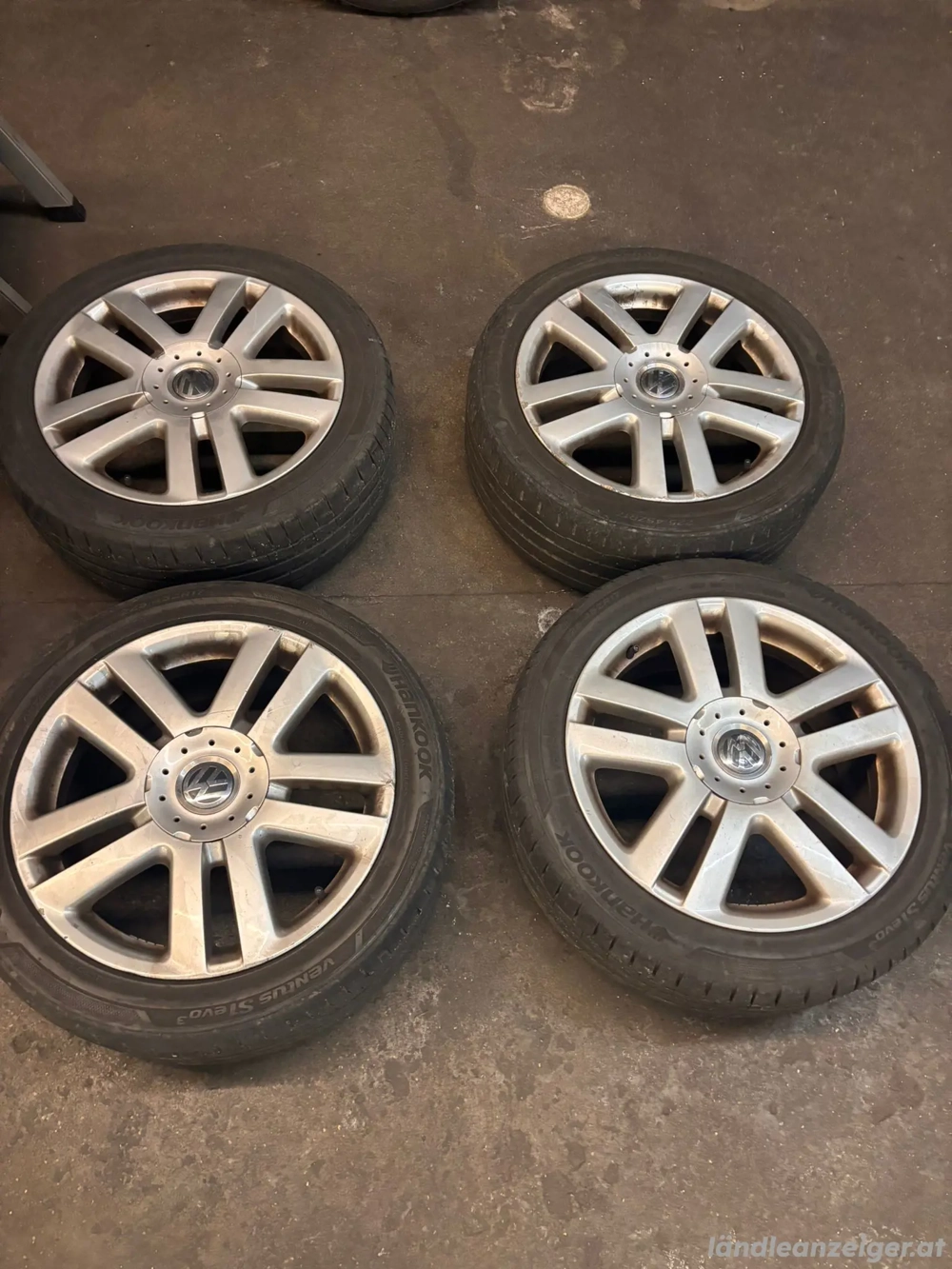 VW Alufelgen 17 Zoll inkl. Reifen   Reifen abgefahren
