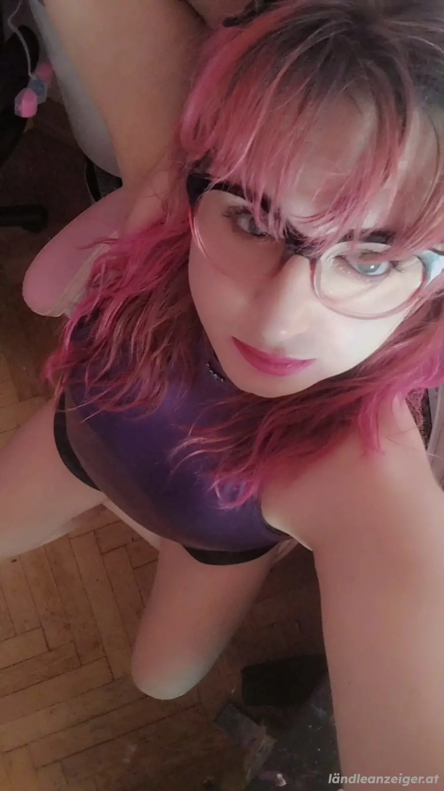 Dom XL mit trans Freundin sucht versaute passiv Mitspieler. 