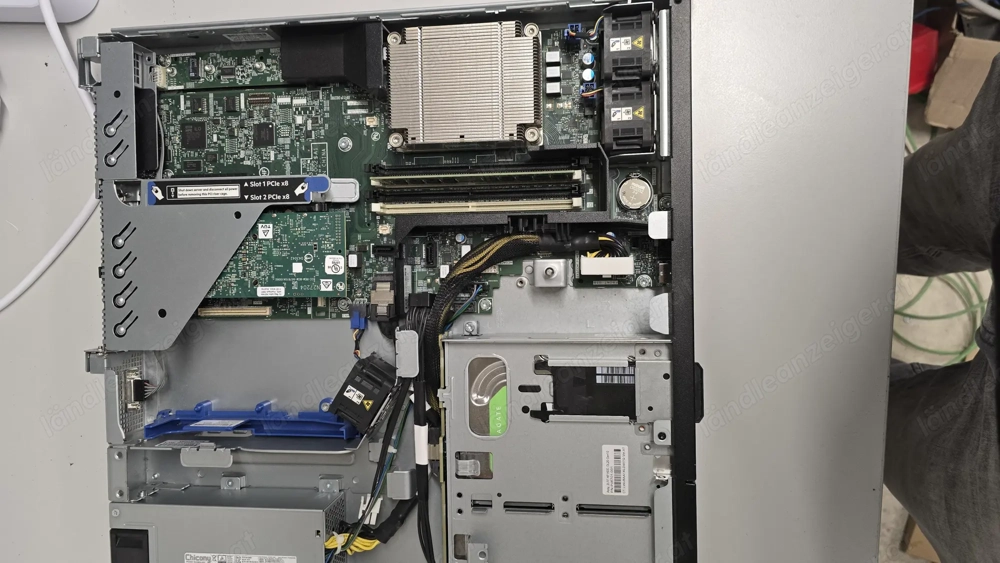 HP DL20 Gen 10 Server