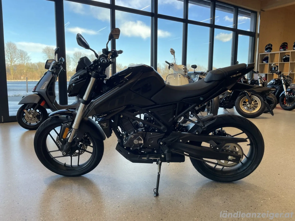 Voge Brivido 125i Schwarz ab 16 Jahren!