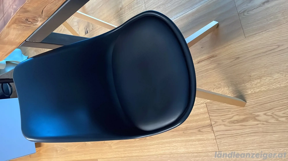 6 Stühle in gutem Zustand