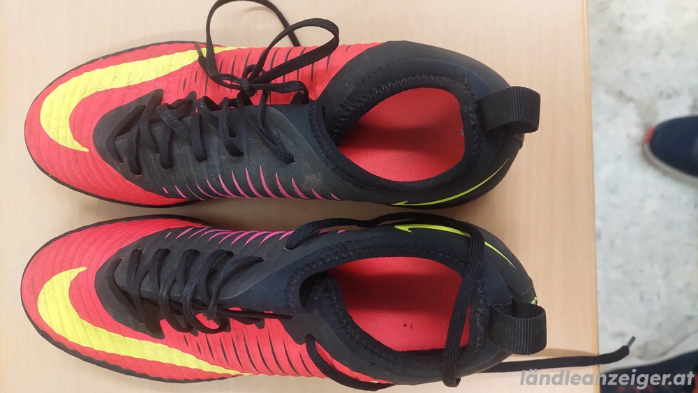 Fussball Kunstrasen Schuhe