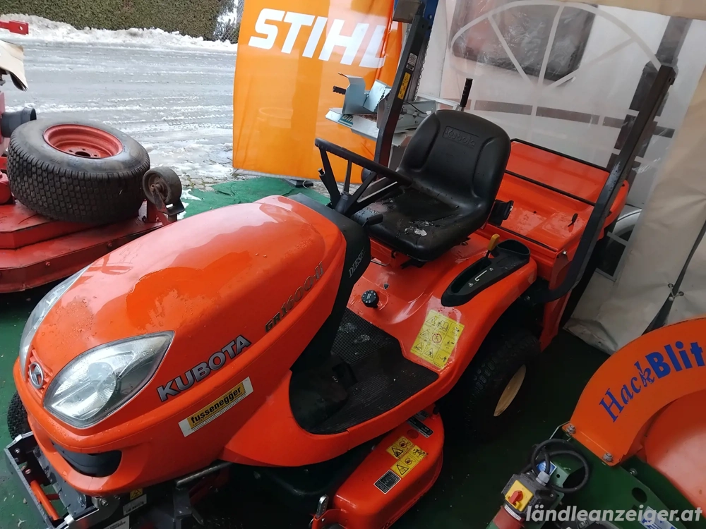Neuwertigen Kubota Rasentrac