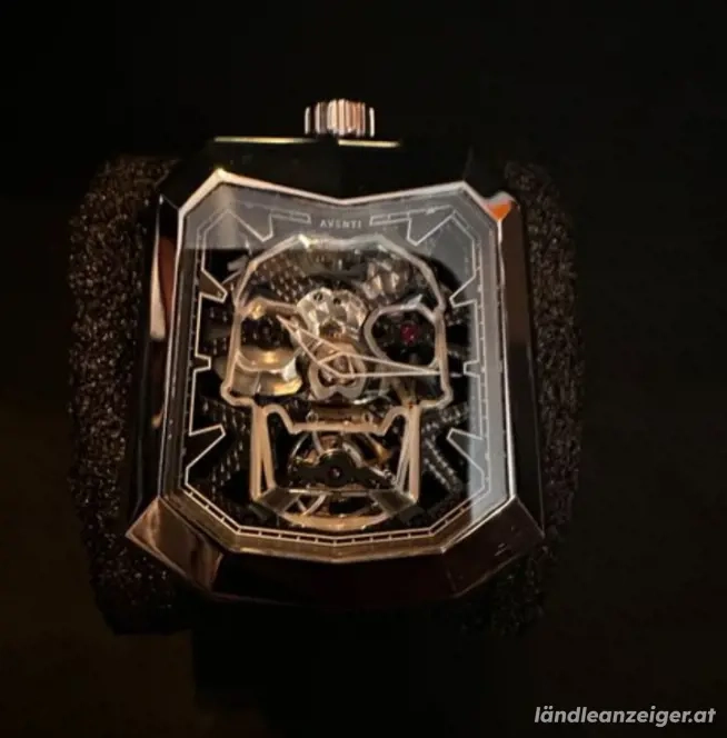 Aventi A13 Ghost skeleton Uhr 