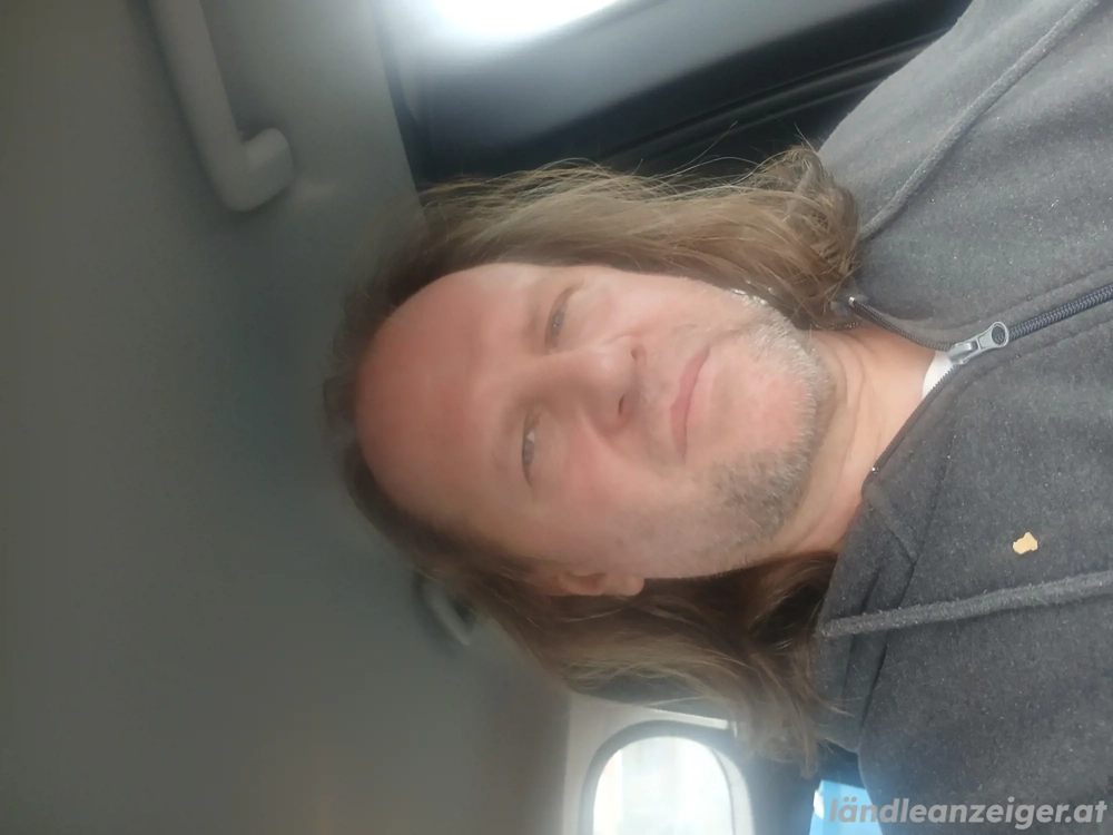 Suche Wohnung im OG oder DG ab 1. Mai 2026