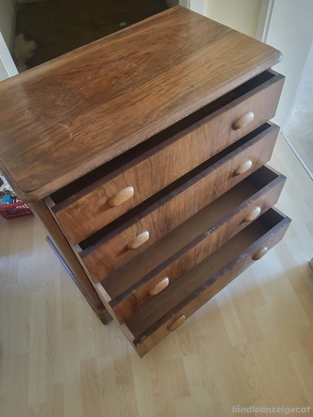 Antike Kleinkommode mit Schubladen