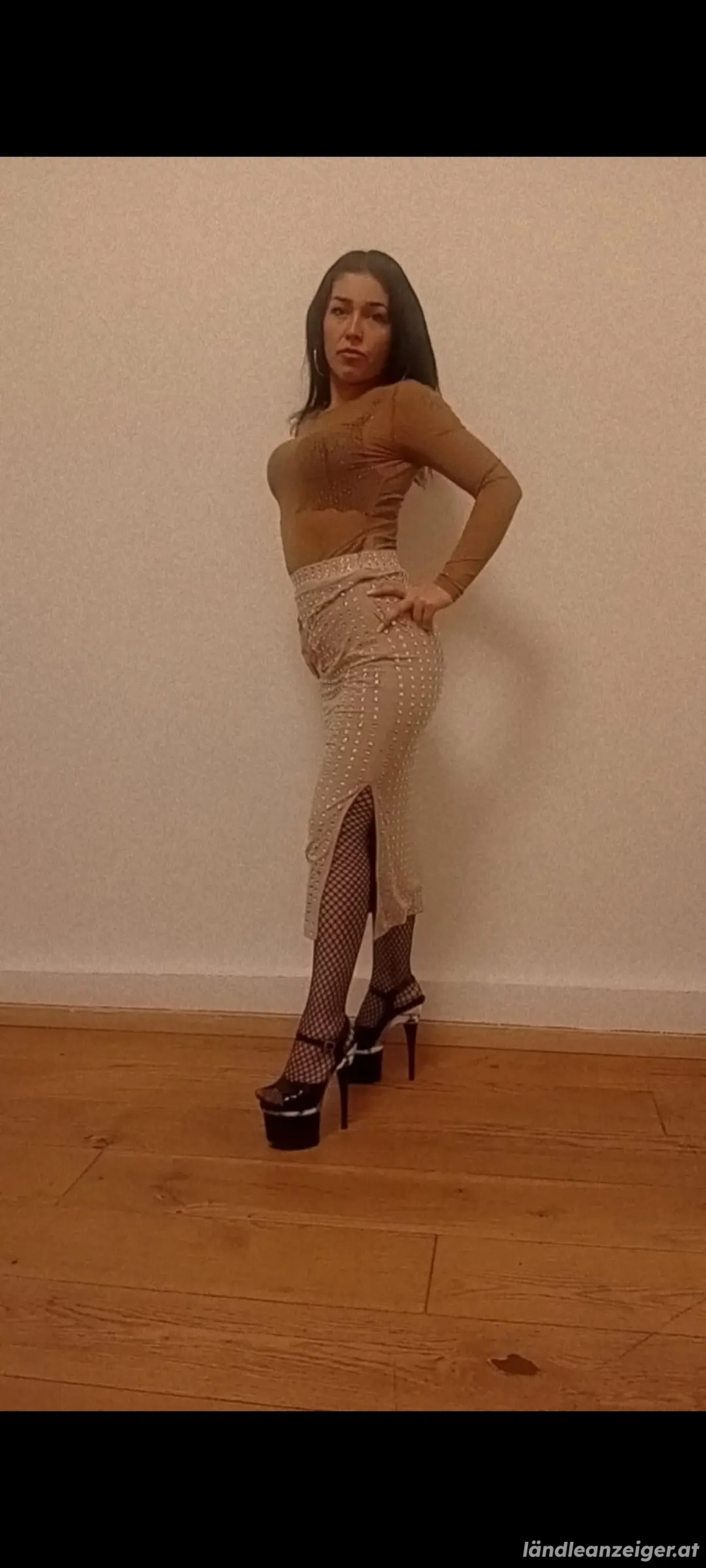 Hallo, ich bin neu in deiner Stadt, Roxi.