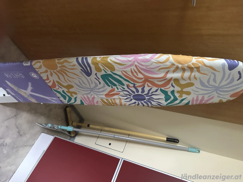 Dampfbügeltisch neu nie gebraucht Marke Simpex 110  30