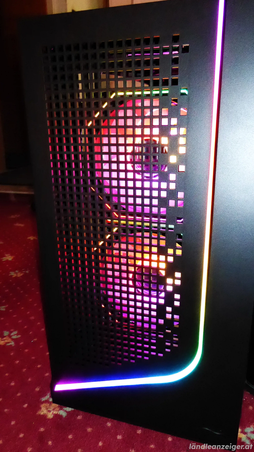 Gamer PC - AMD Ryzen 7 5700 - 32GB DDR4 3200MHz - Radeon RX 5700 XT 8GB - 1TB SSD - Windows 11 pro -