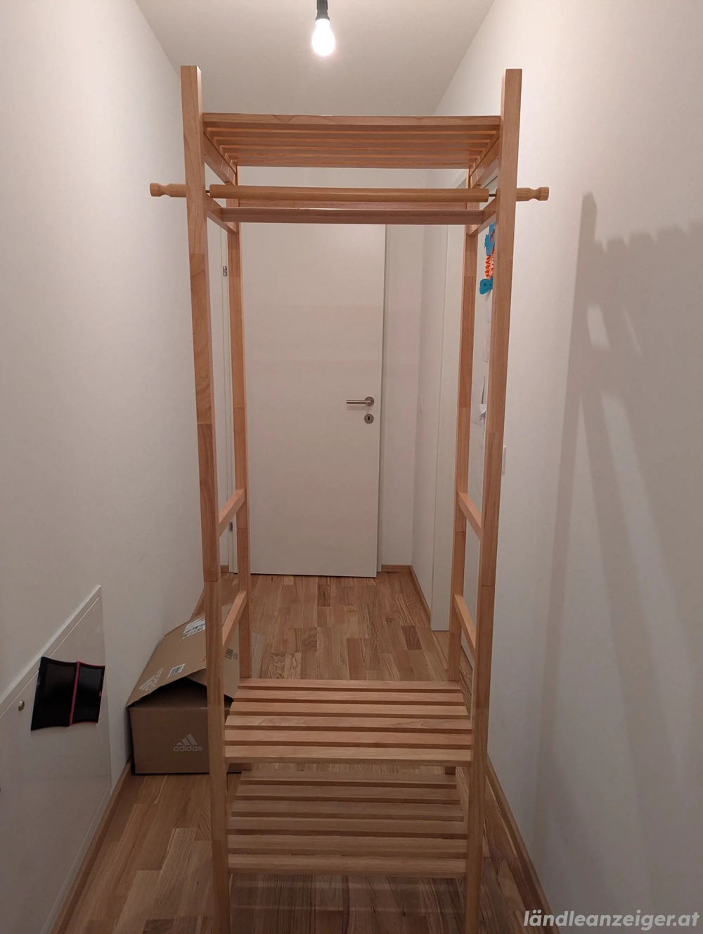 Hochwertige Tschibogarderobe zu verkaufen 