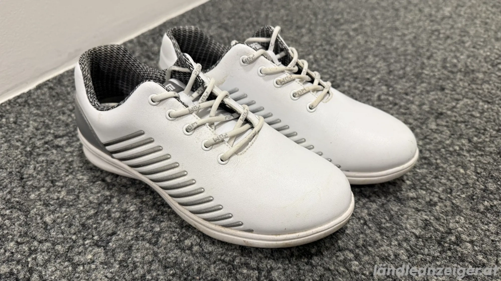 Golfschuh PGM