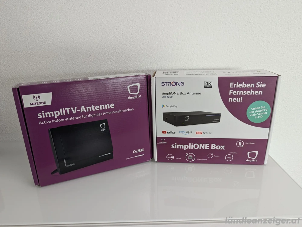 STRONG SRT-4250 simpliONE Box + DV3T2 Antenne   4K UHD   OVP