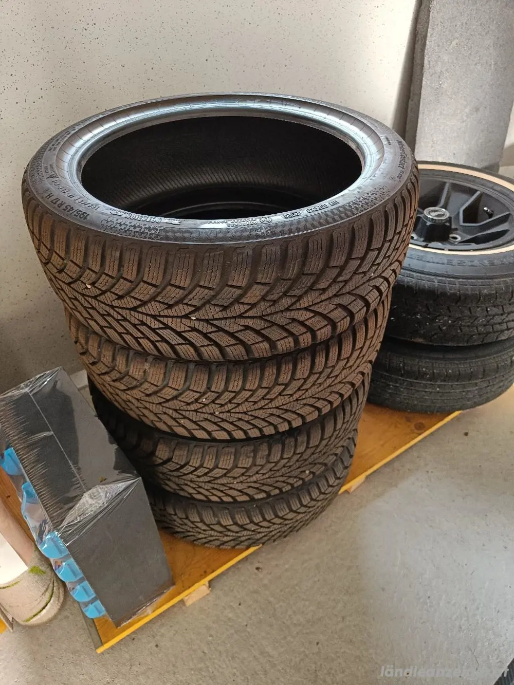 Winterreifen Continental R17 195 45 H 81