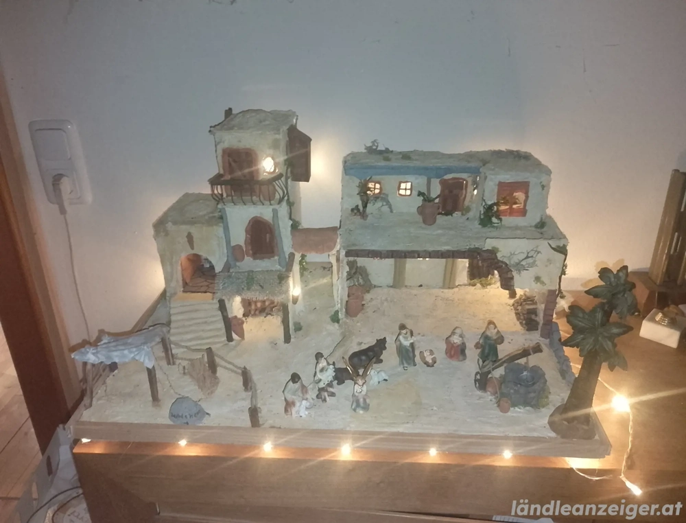 Orientalische Krippe mit figuren