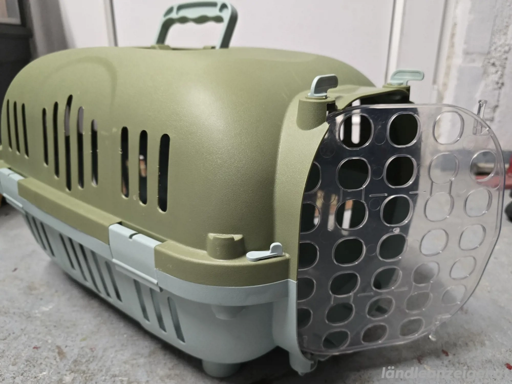 Katzenkorb oder Kleintiertransporter