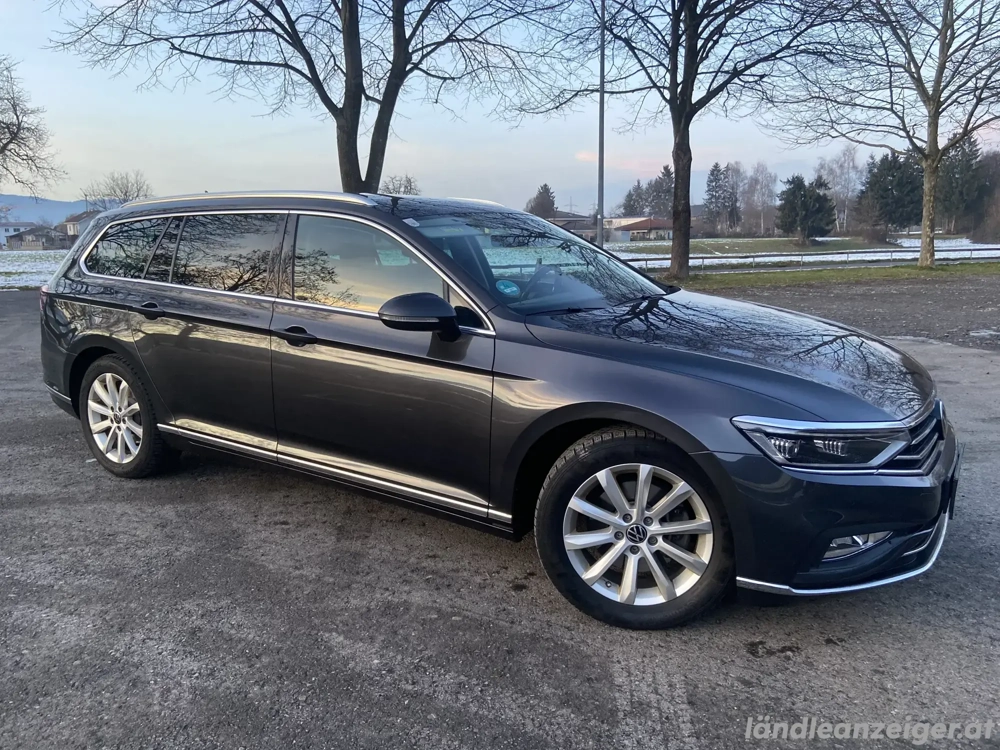 VW Passat Variant Elegance 2.0 TDI SCR DSG   Top gepflegt, voll ausgestattet