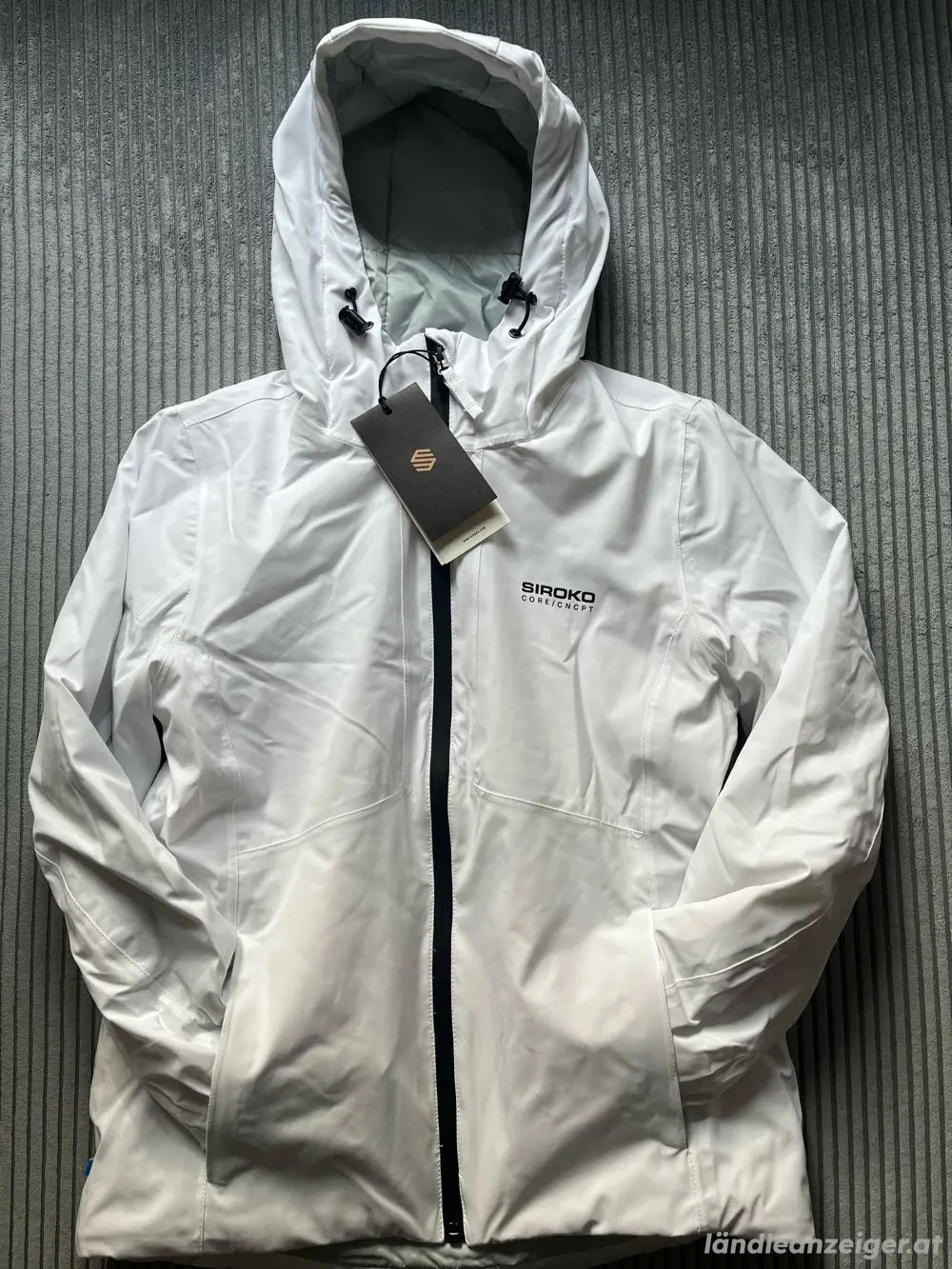 Neue SIROKO Skijacke