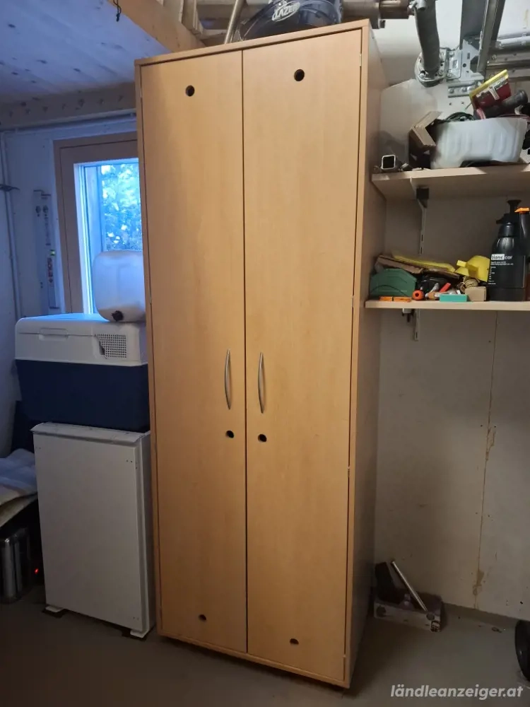 Kasten Spind aus Holz