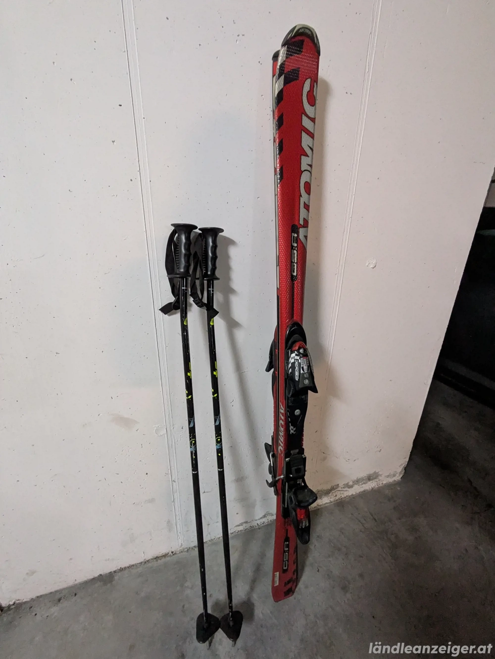 Schi Atomic inkl. Stöcke