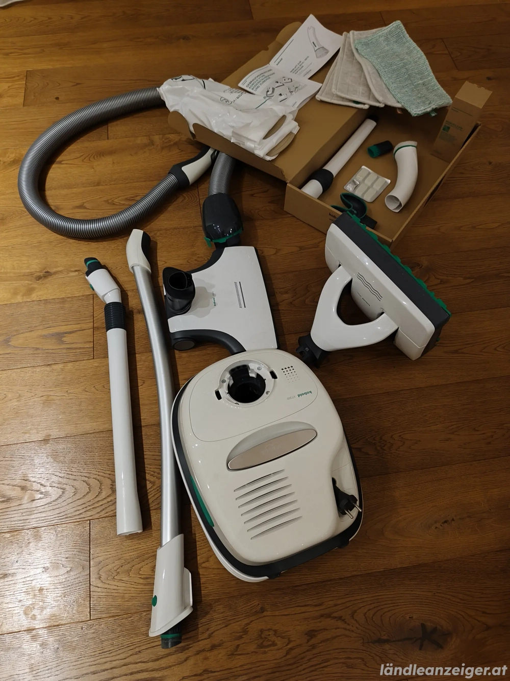 Vorwerk Saugwischer mit umfangreichem Zubehör