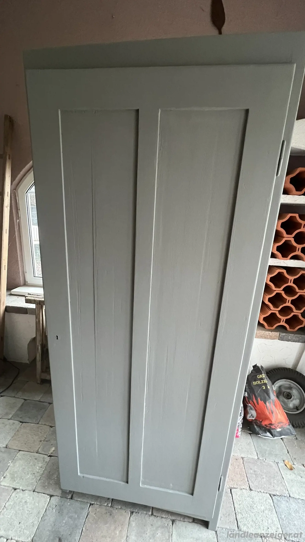 Schöne alter Schrank neu gerichtet