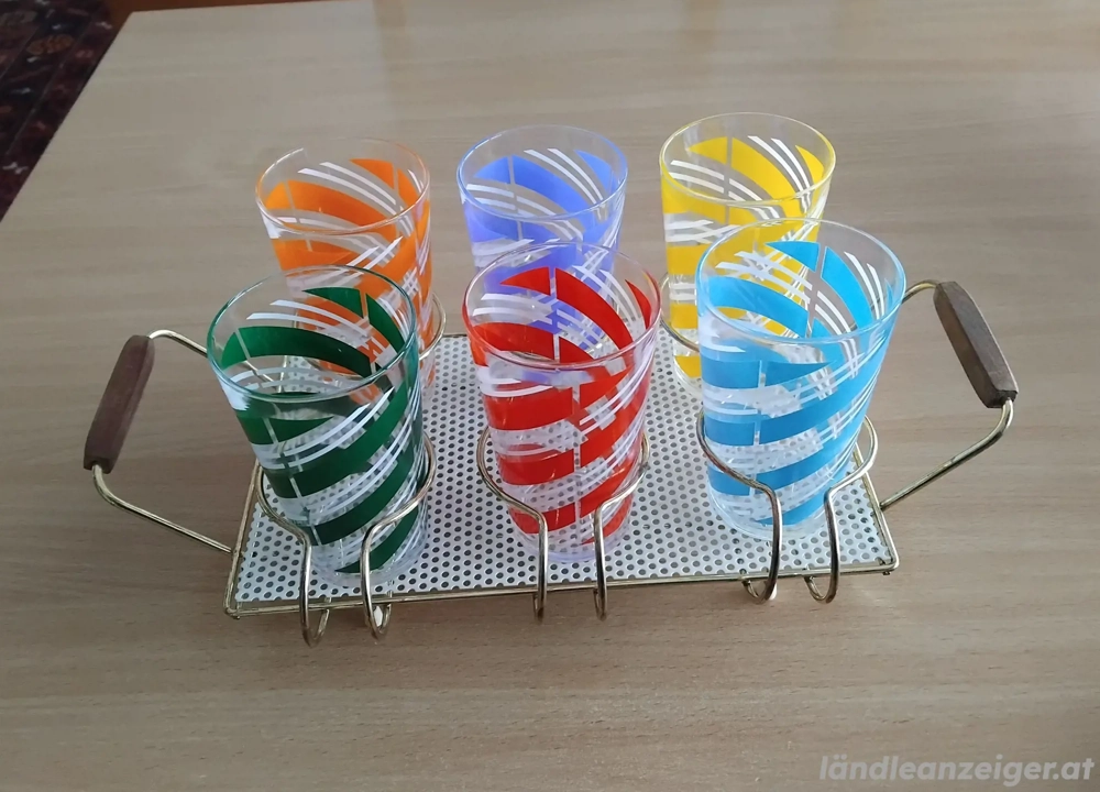 Gläser mit Ständer