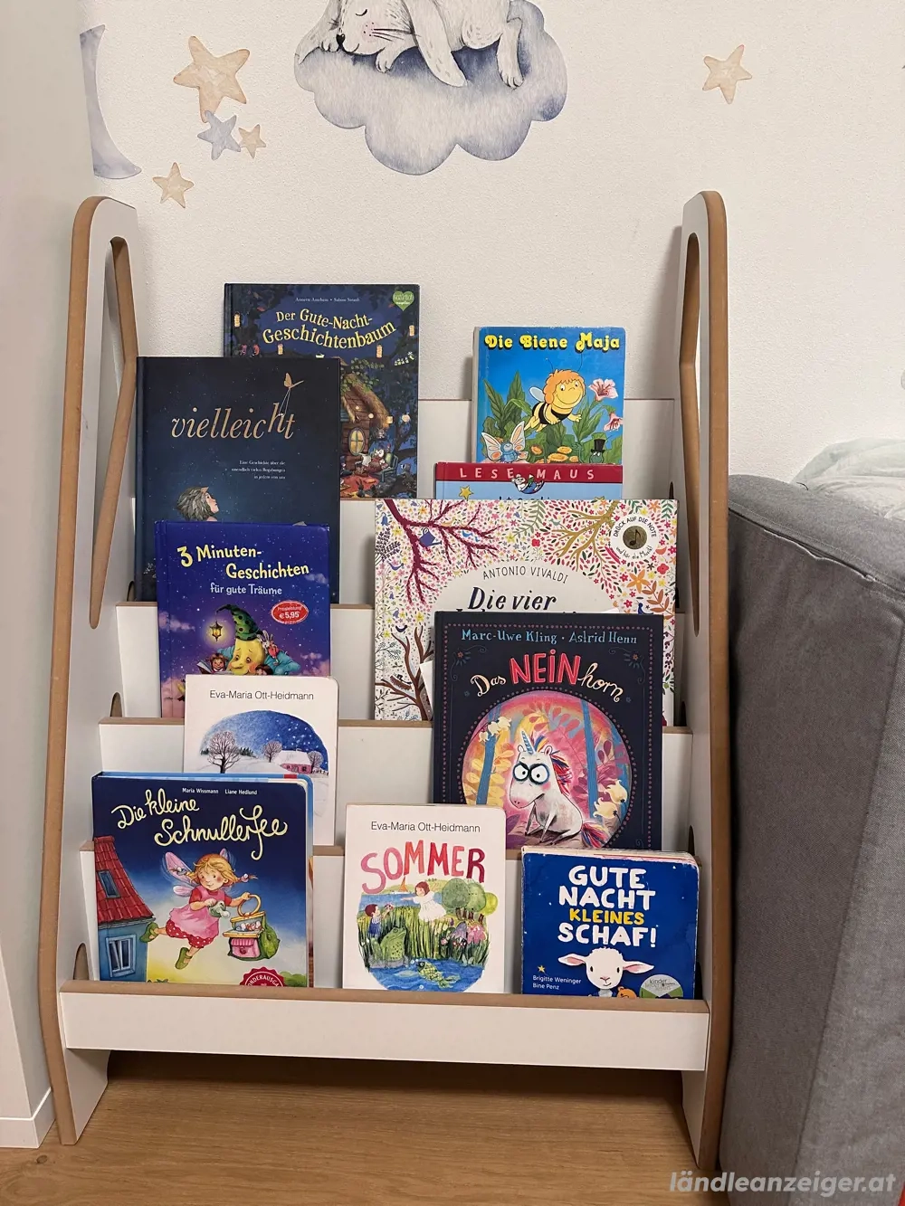 Bücherregal Montessori