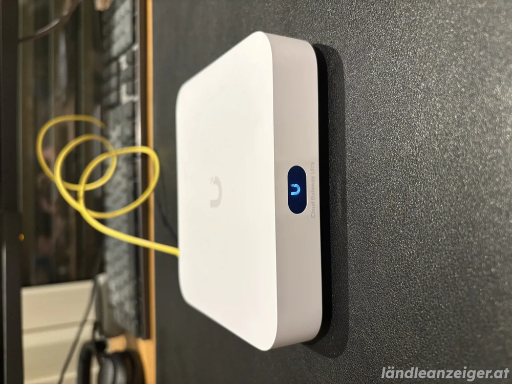 Ubiquiti Cloud Gateway Ultra