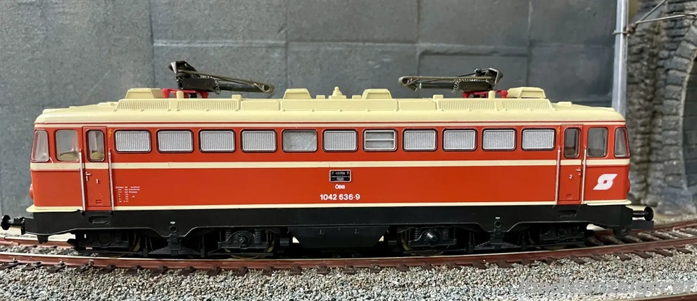 LIMA E-Lok ÖBB 1042, H0, Gleichstrom, analog