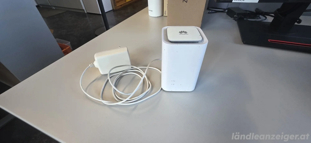 Huawei mini Desktop Router E5180s - 22